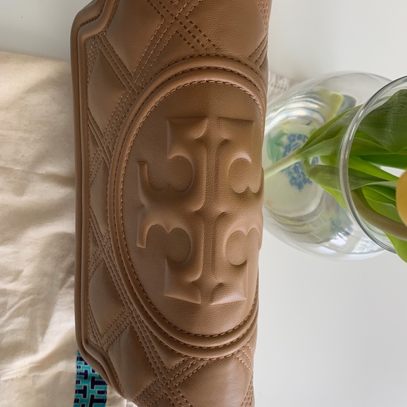 Tory Burch Fleming Soft Clutch - Picture 2 of 11